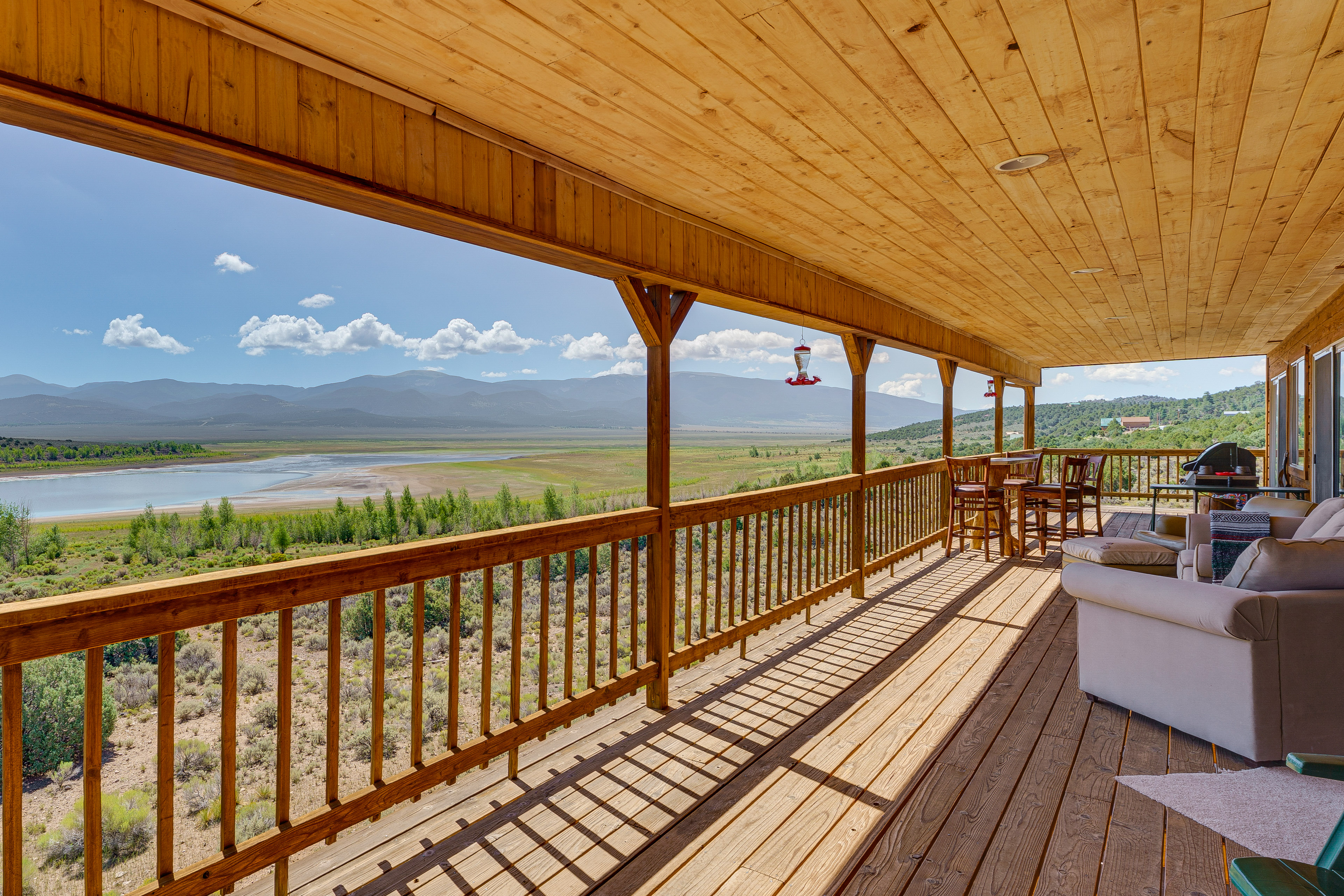 Walk to Lake: Scenic Southern Colorado Escape!