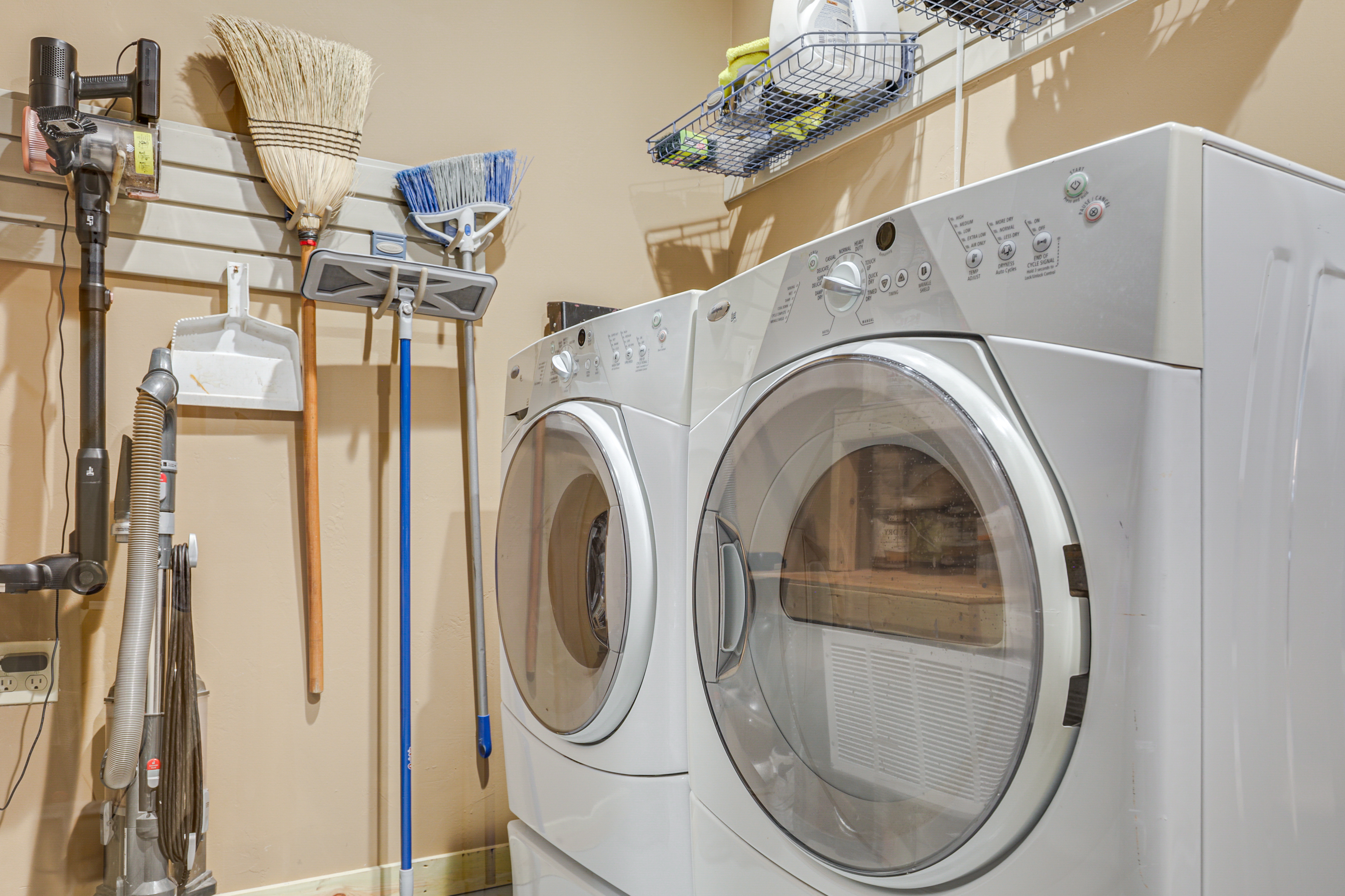 Near Hiking & Snowmobile Trails: Wabeno Cabin!