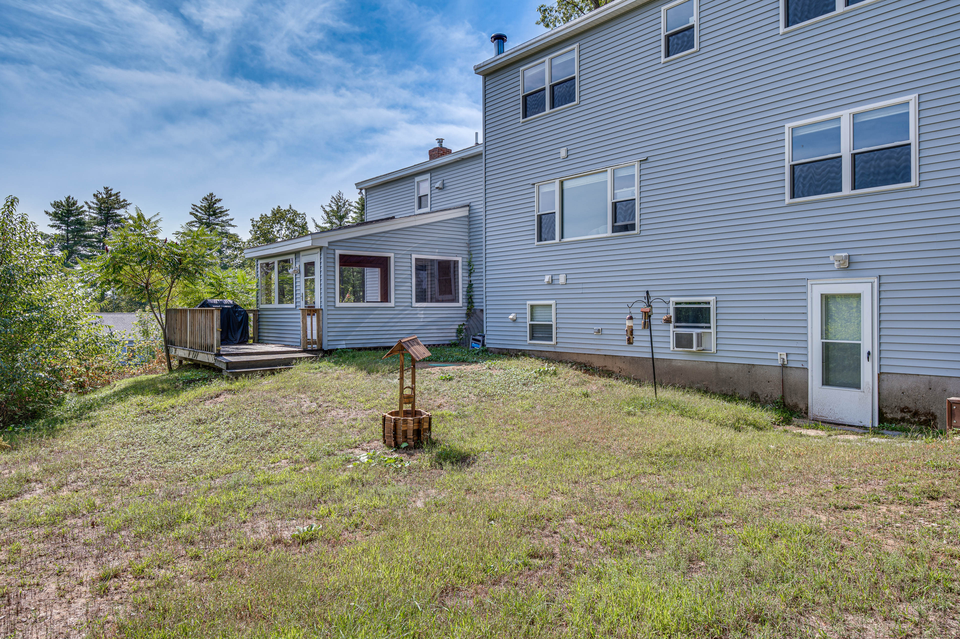 Golf, Hike & Explore: Family Home in Pembroke!