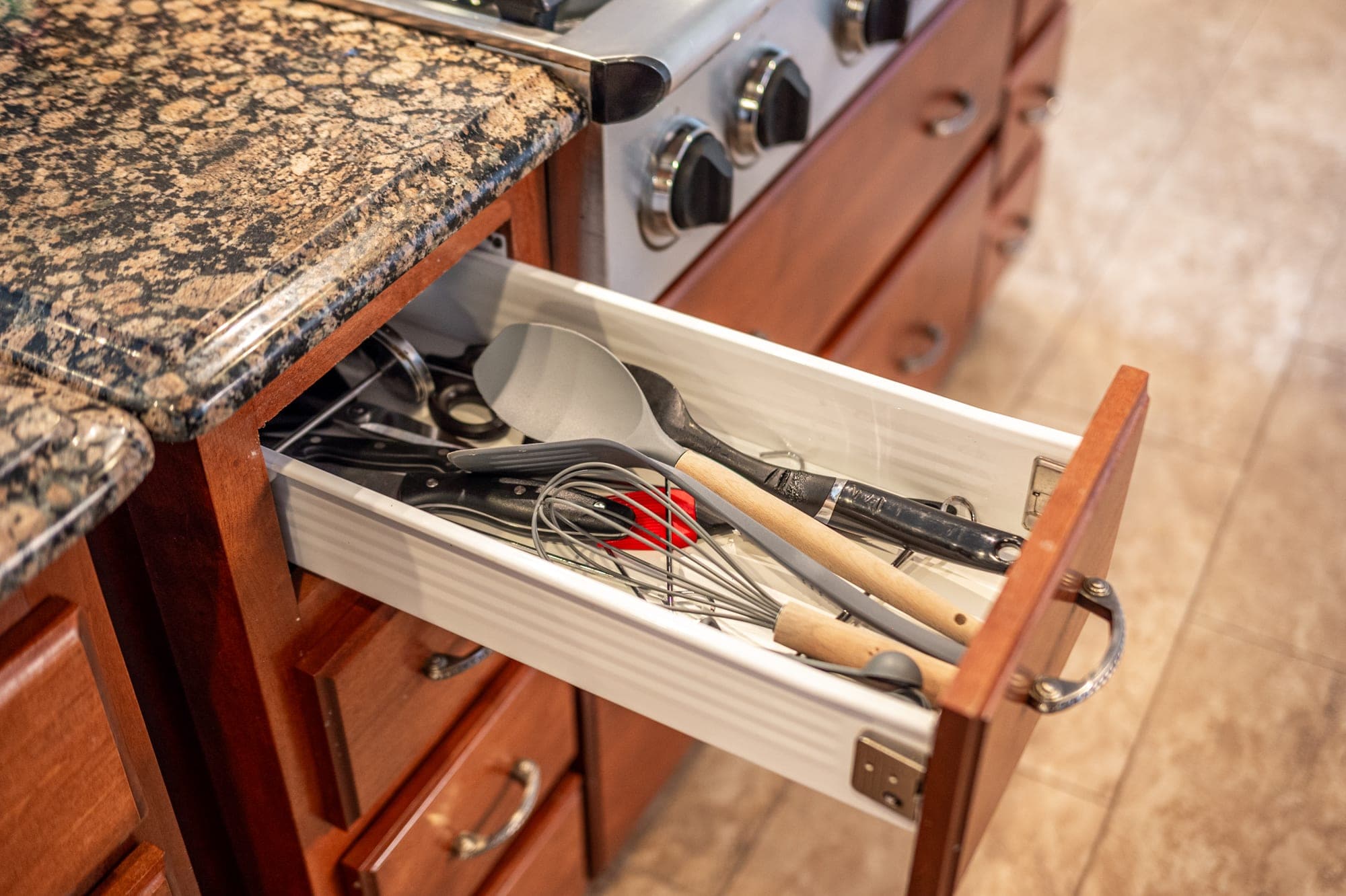 Private Pool! WaterEdge Lake House