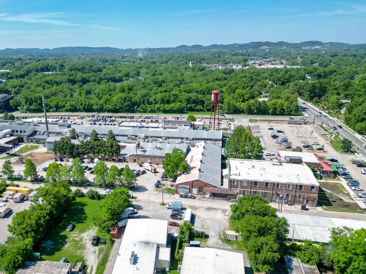 Charming Franklin Bungalow | Walk to The Factory!