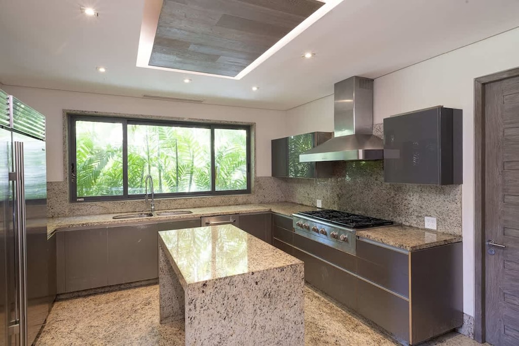 Cocina bien equipada