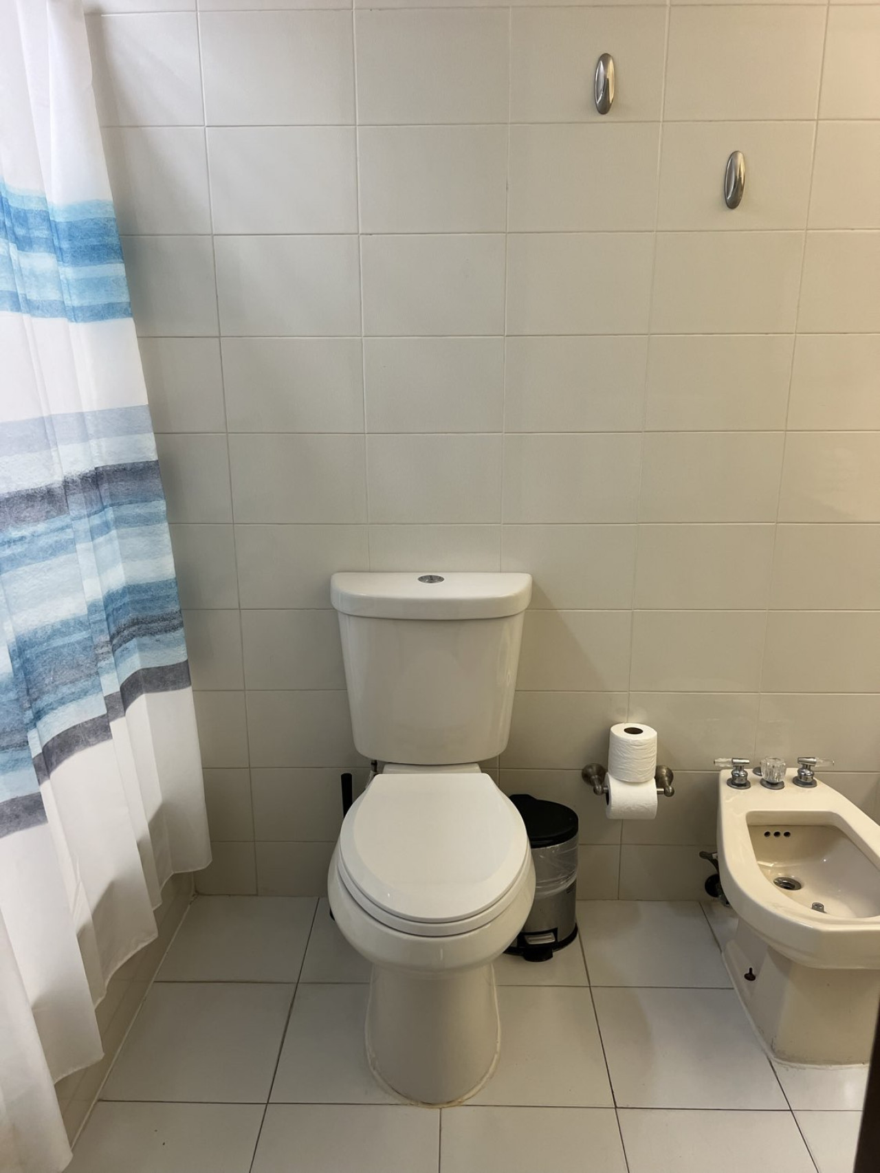 SJU Parrot House & Pool Private Home