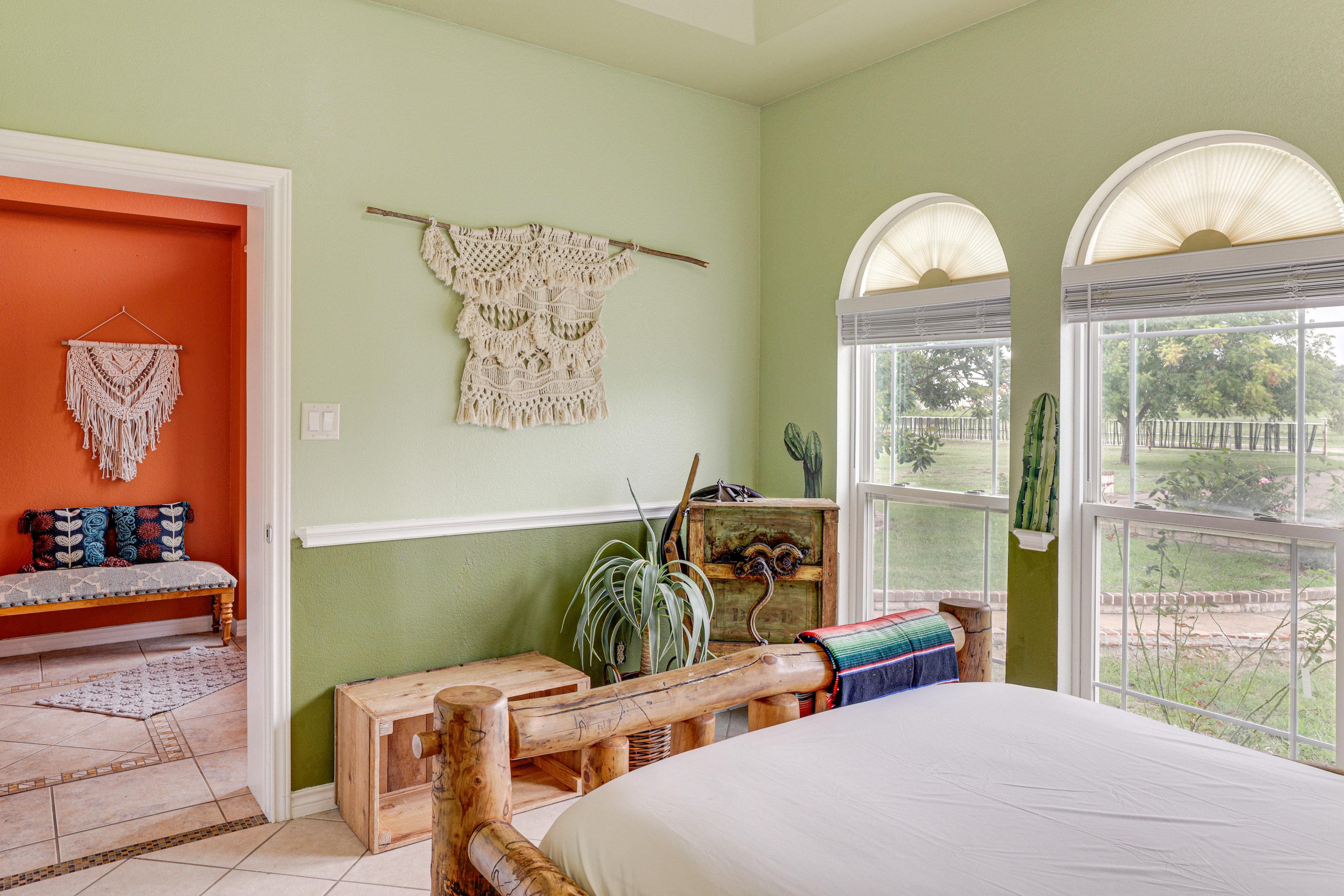 5 Acres! Countryside Getaway Outside Fort Worth