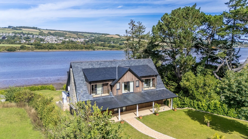 Exterior property with fabulous river waterfront location
