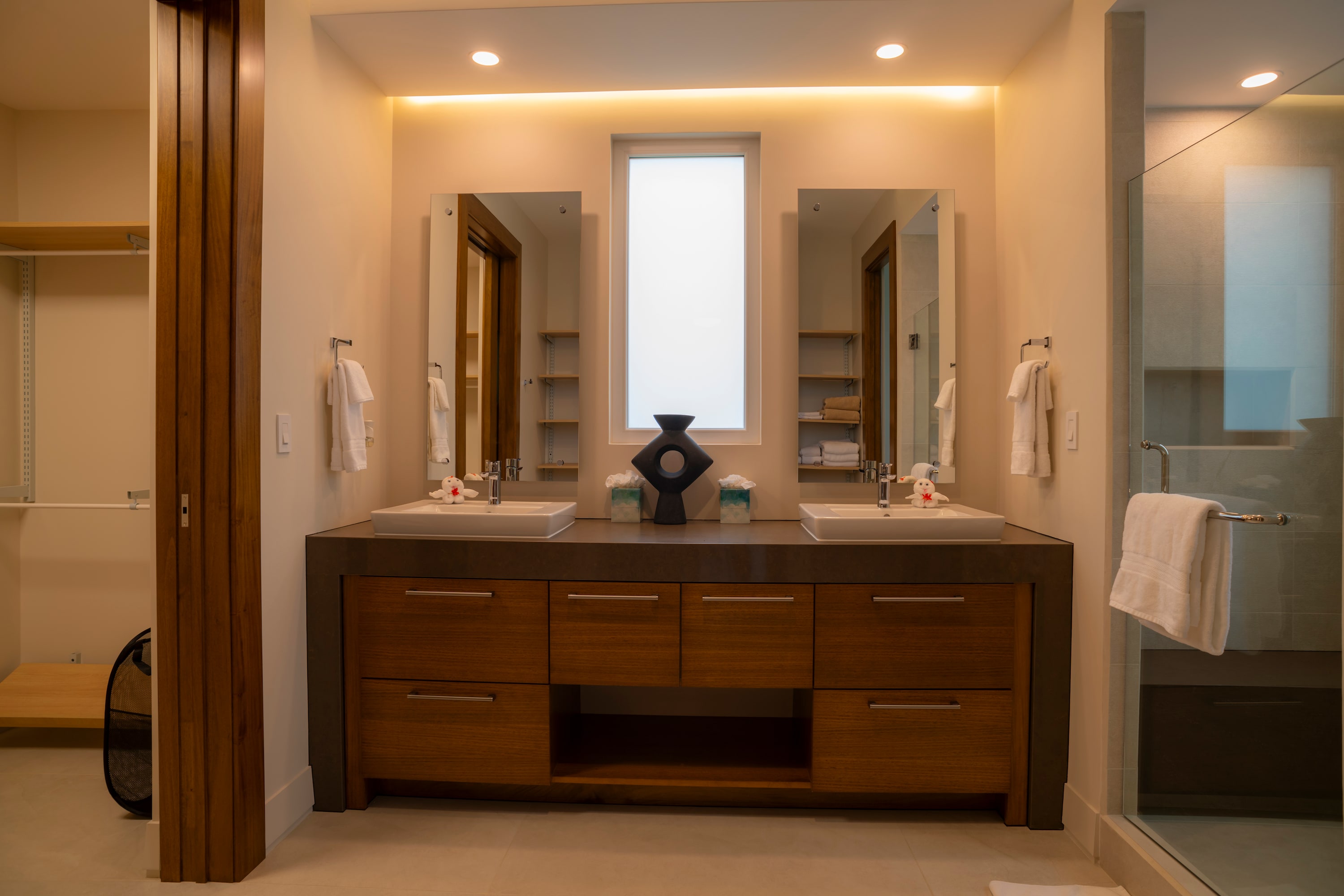 Casa Selva Tica 6 bdr pool golf view in Los Suenos Casa Selva Tica 6 bdr pool golf view in Los Suenos