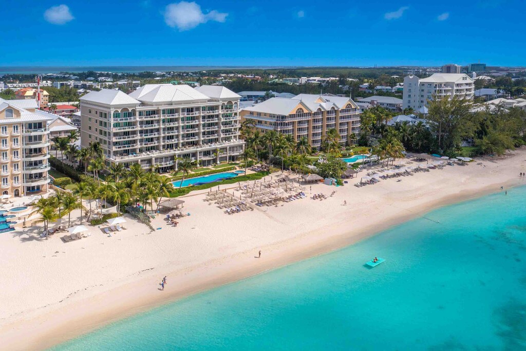 Beachcomber sits on the widest stretch of Seven Mile Beach with gentle barefoot entry into the ocean.
