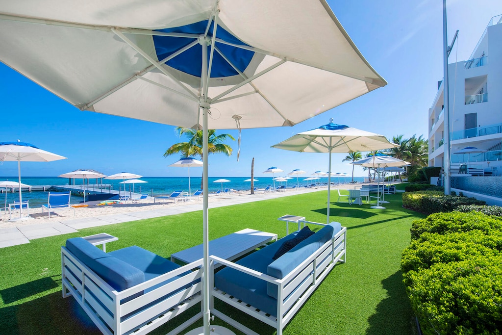 Beach service is set up daily exclusively for resort guests. Beach loungers, sun beds, and shade umbrellas are on a first come first serve basis.