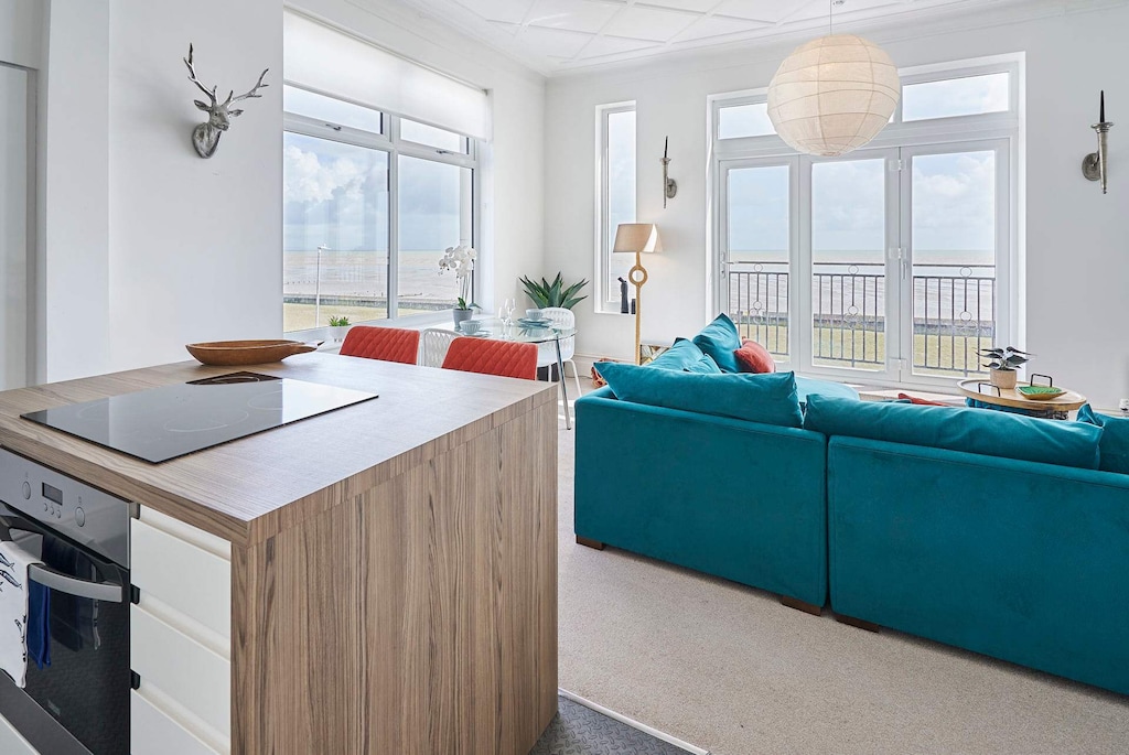 Fishers Apartment, Littlestone-on-Sea - Host & Stay