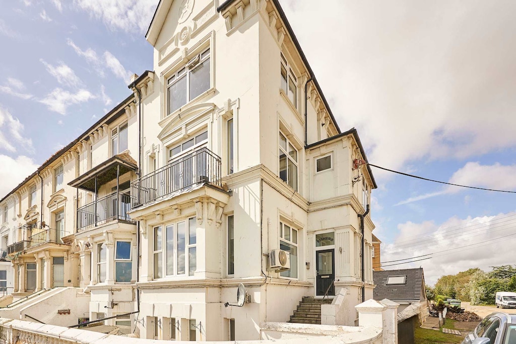 Fishers Apartment, Littlestone-on-Sea - Host & Stay