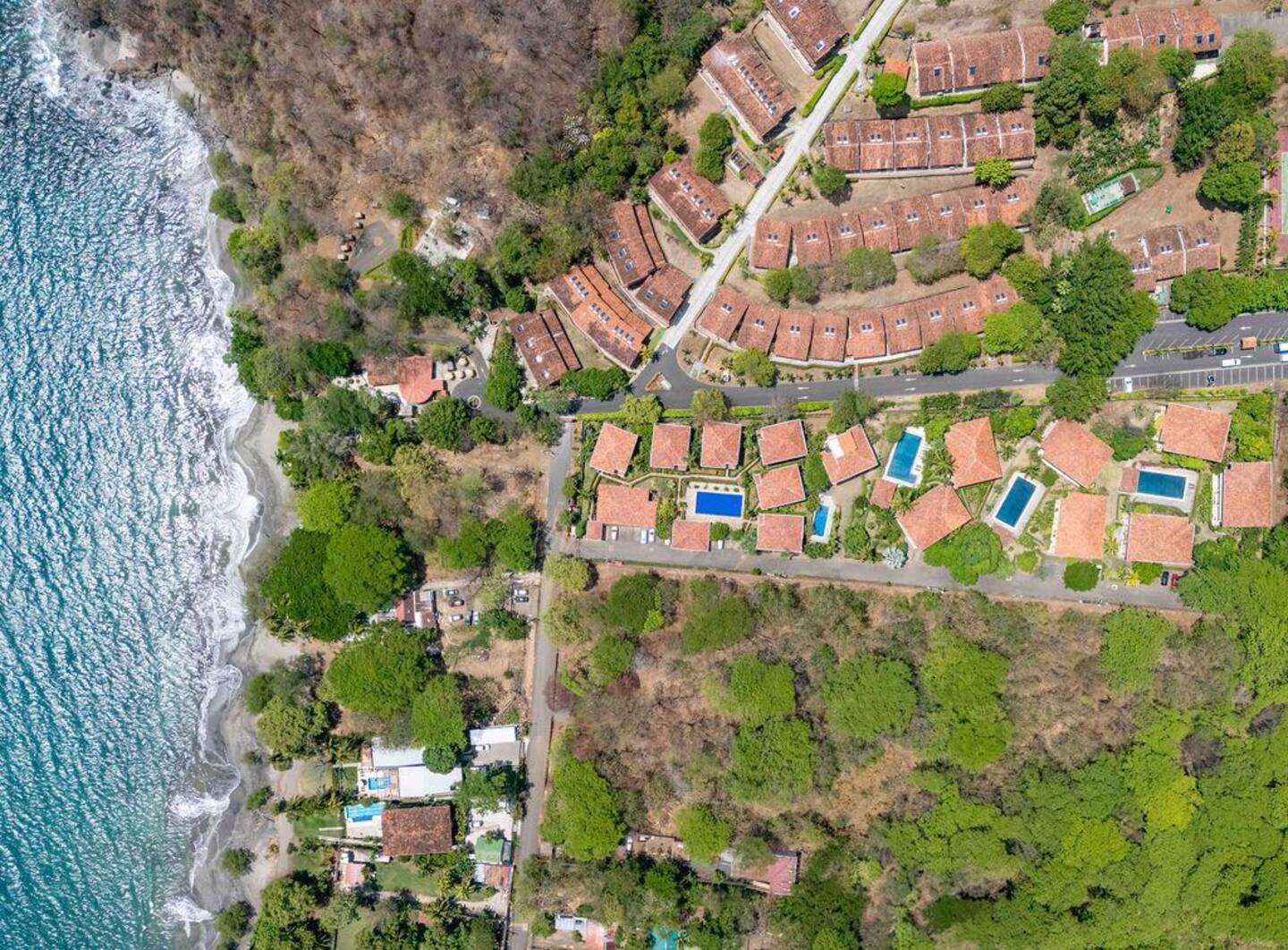 Las Brisas 2-1 • 3BR Condo Steps to Beach 8 Guests