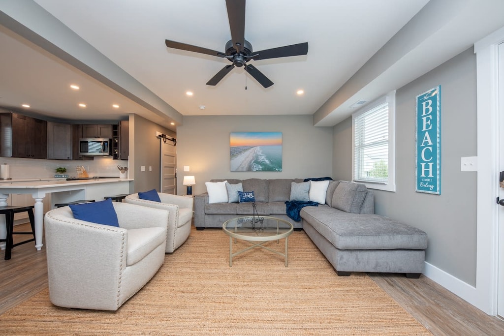 Living Room w/ Queen Sleeper