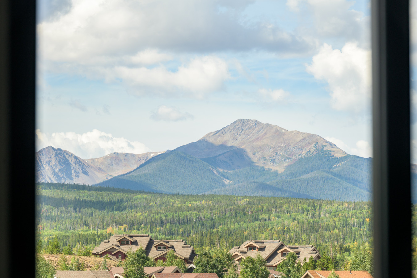 Lodge 212 Luxury 4 bedroom with Hot Tub