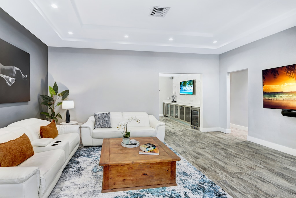 Living Room | Offers ample seating, and large Smart Tv.