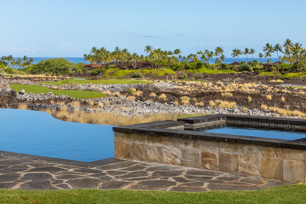 Infinity-edge spa overlooking the 7th fairway of Ke‘olu Golf Course—soak in serenity with every view.