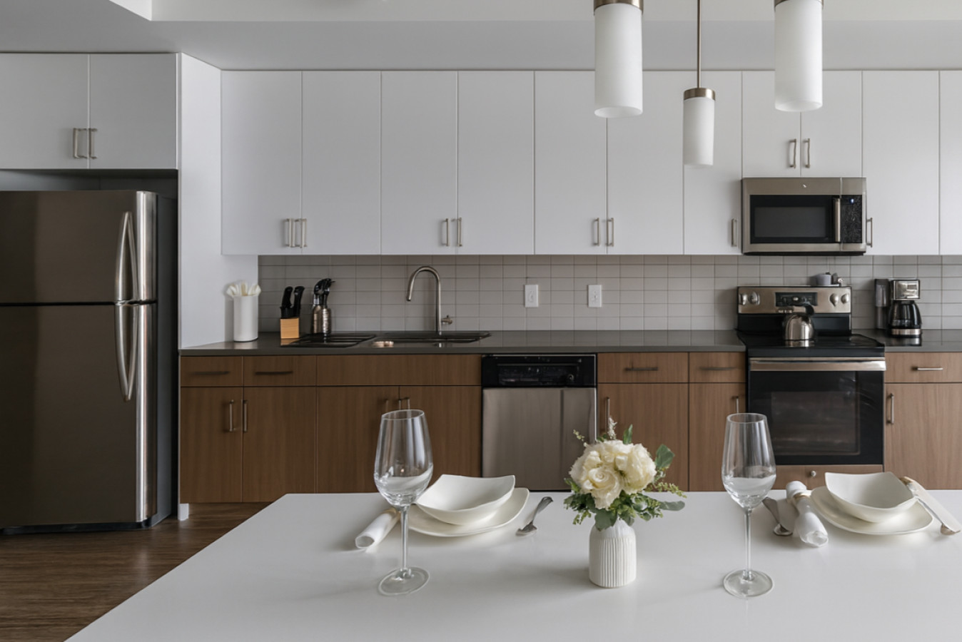 Bright 2BR Apt | Pool, Gym & Walkable Area