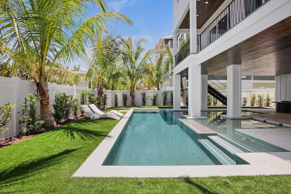 Private Pool and Spa