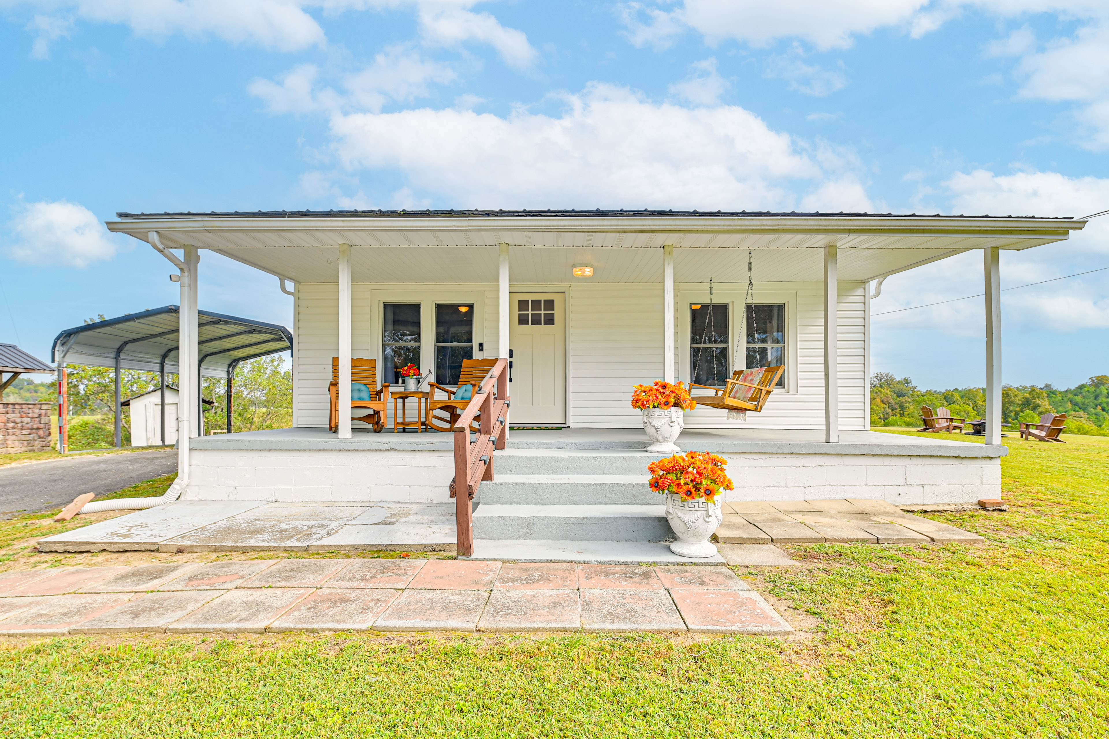 Rock Climb, Hike, Relax! Quiet Beattyville Retreat