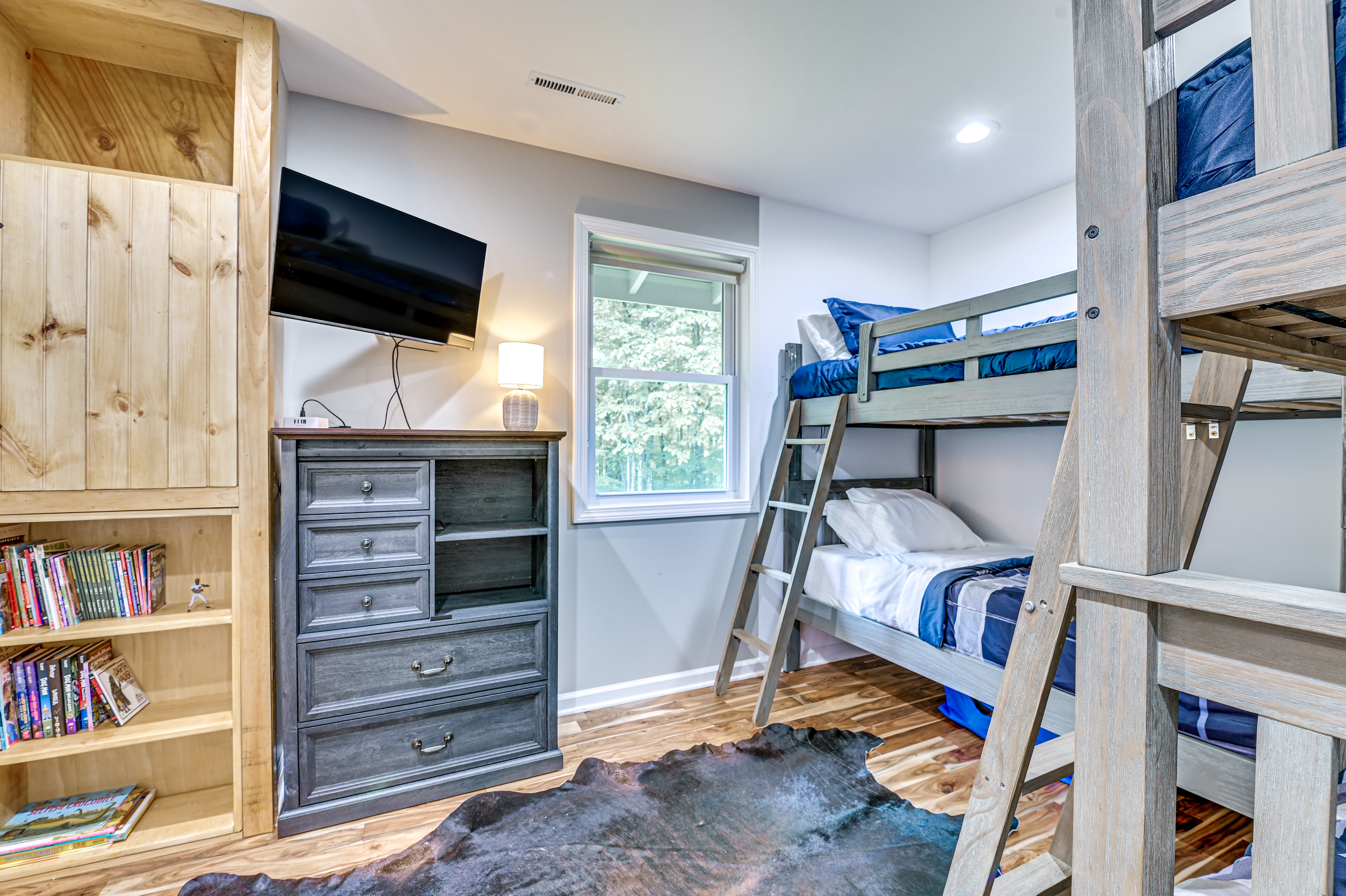 River Access On-Site: Schroon Lake Gem on 21 Acres