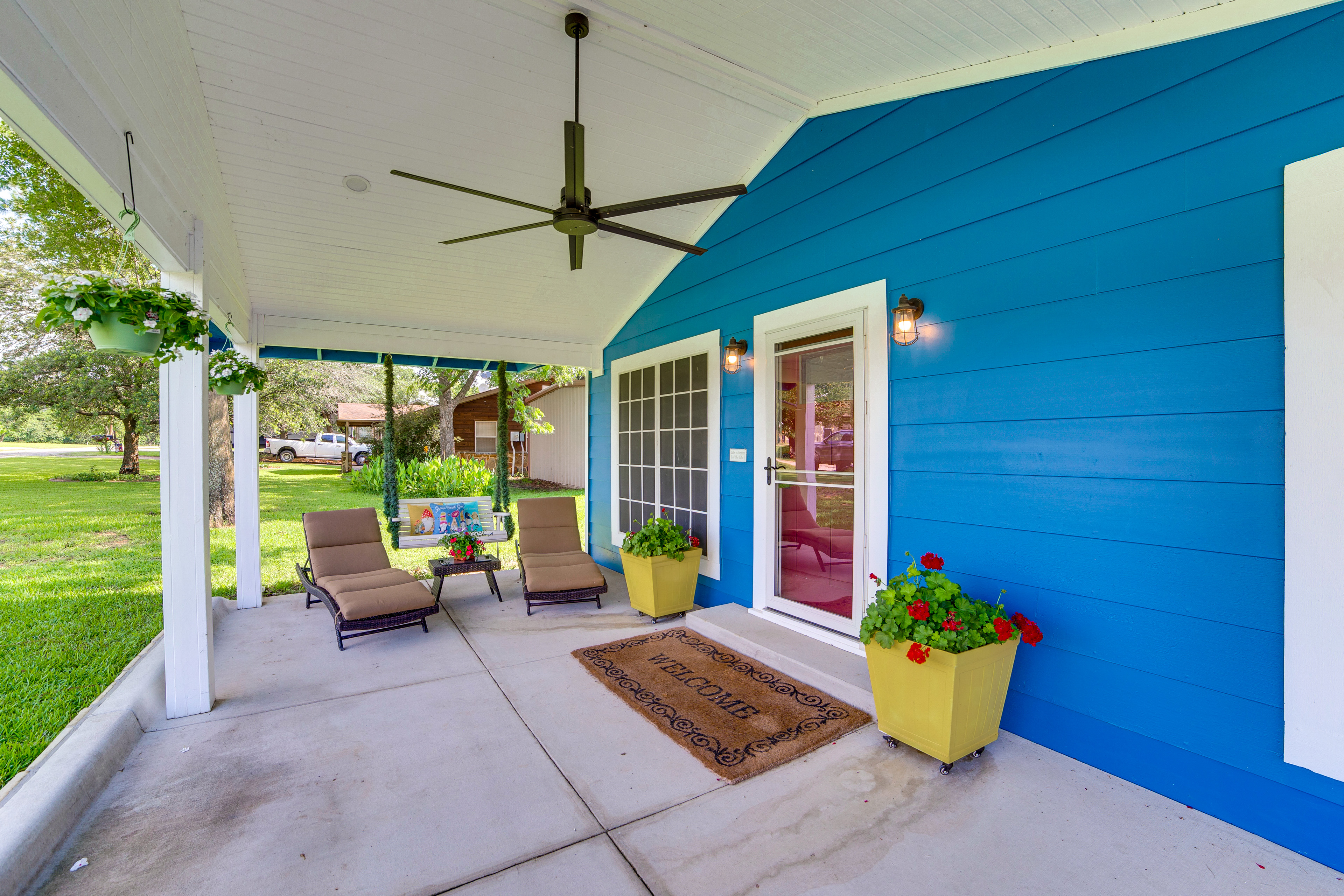 Lake Tawakoni Access + Hot Tub - Wills Point Home!