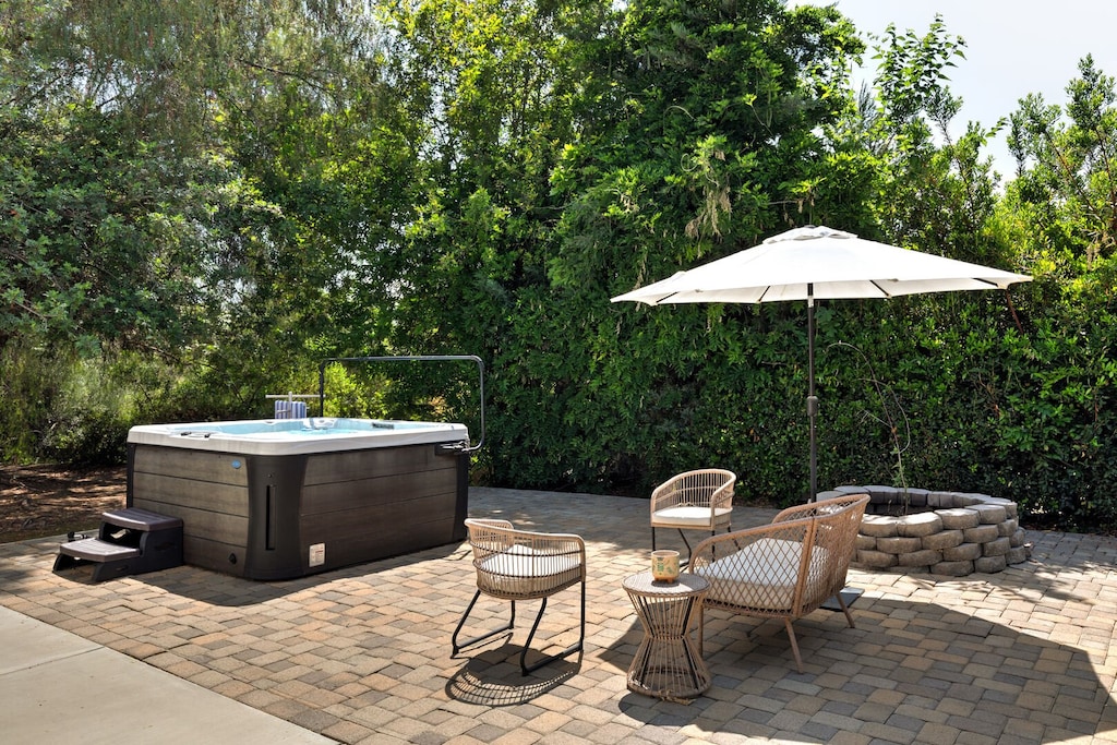 Hot tub for the casita.