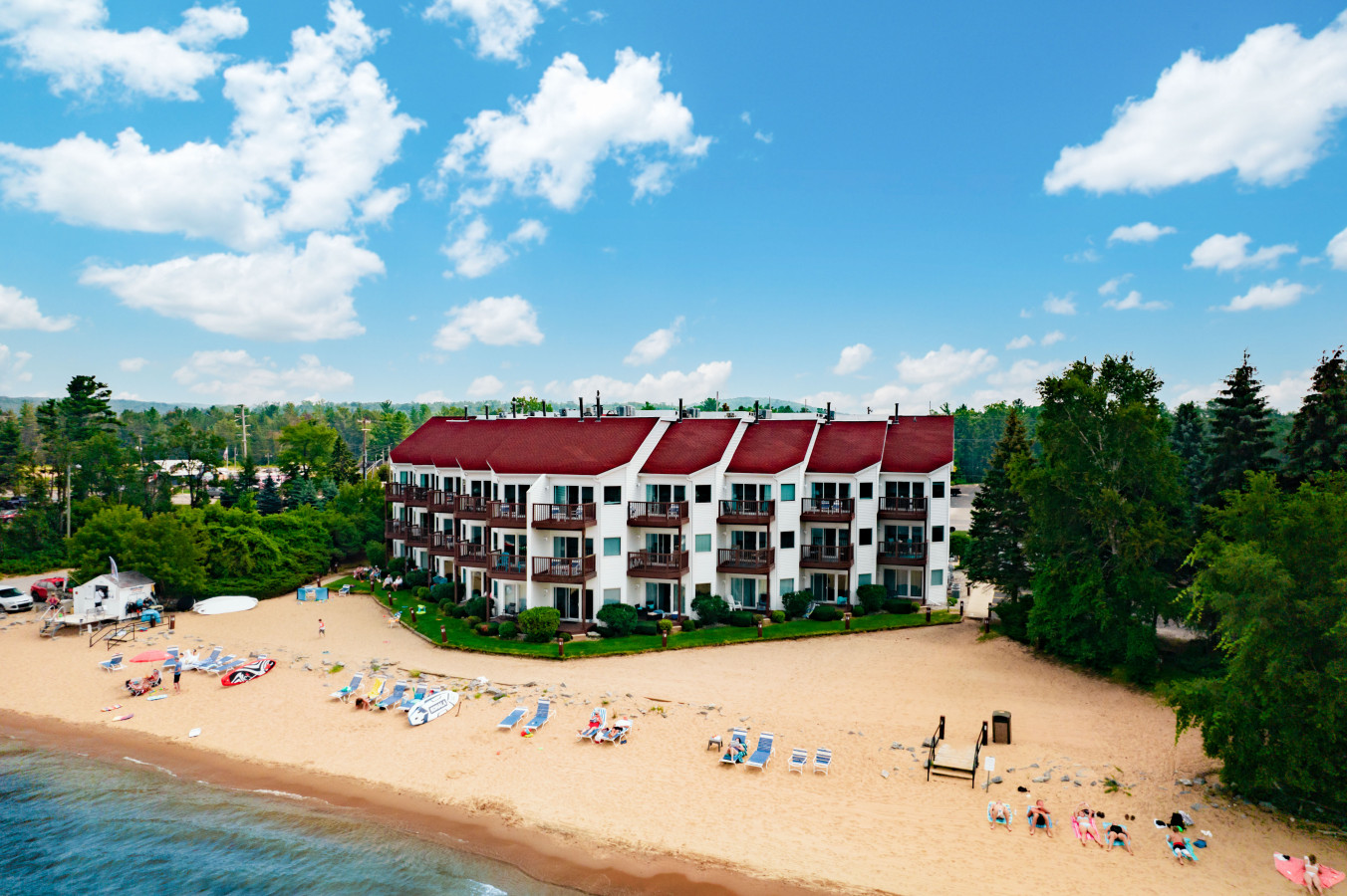 Beachside Haven 102 |Beachfront Condo |Near Downtown + Tart Trail