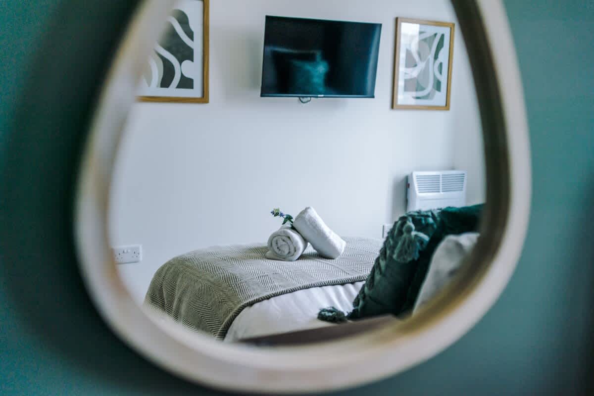 Bedroom 1 benefits from a comfortable super-king which can be re-configured into two equally comfortable singles, a 40-inch SMART TV and plenty of storage.