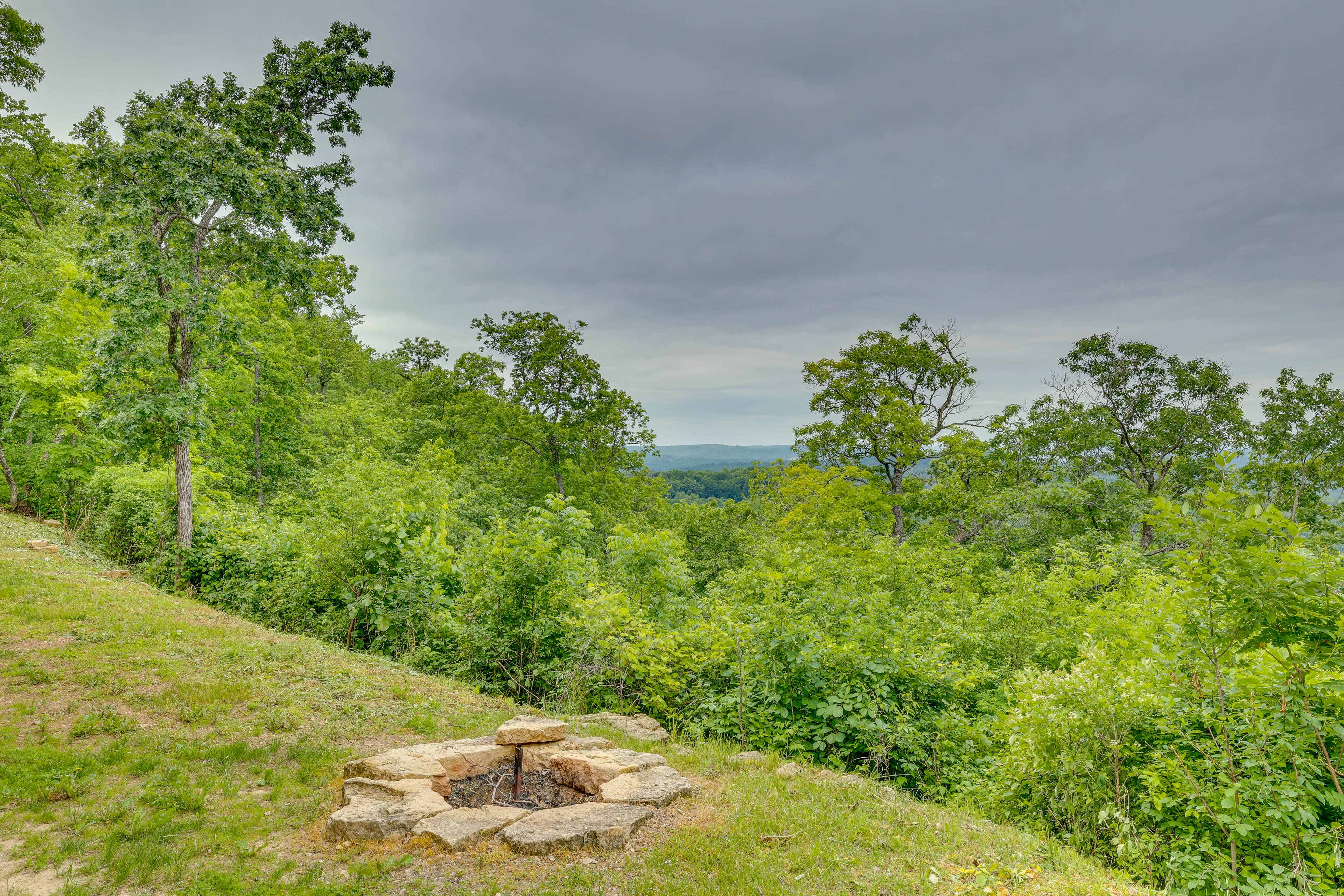 'Wanlass' House: Elevated Retreat Near La Crosse!
