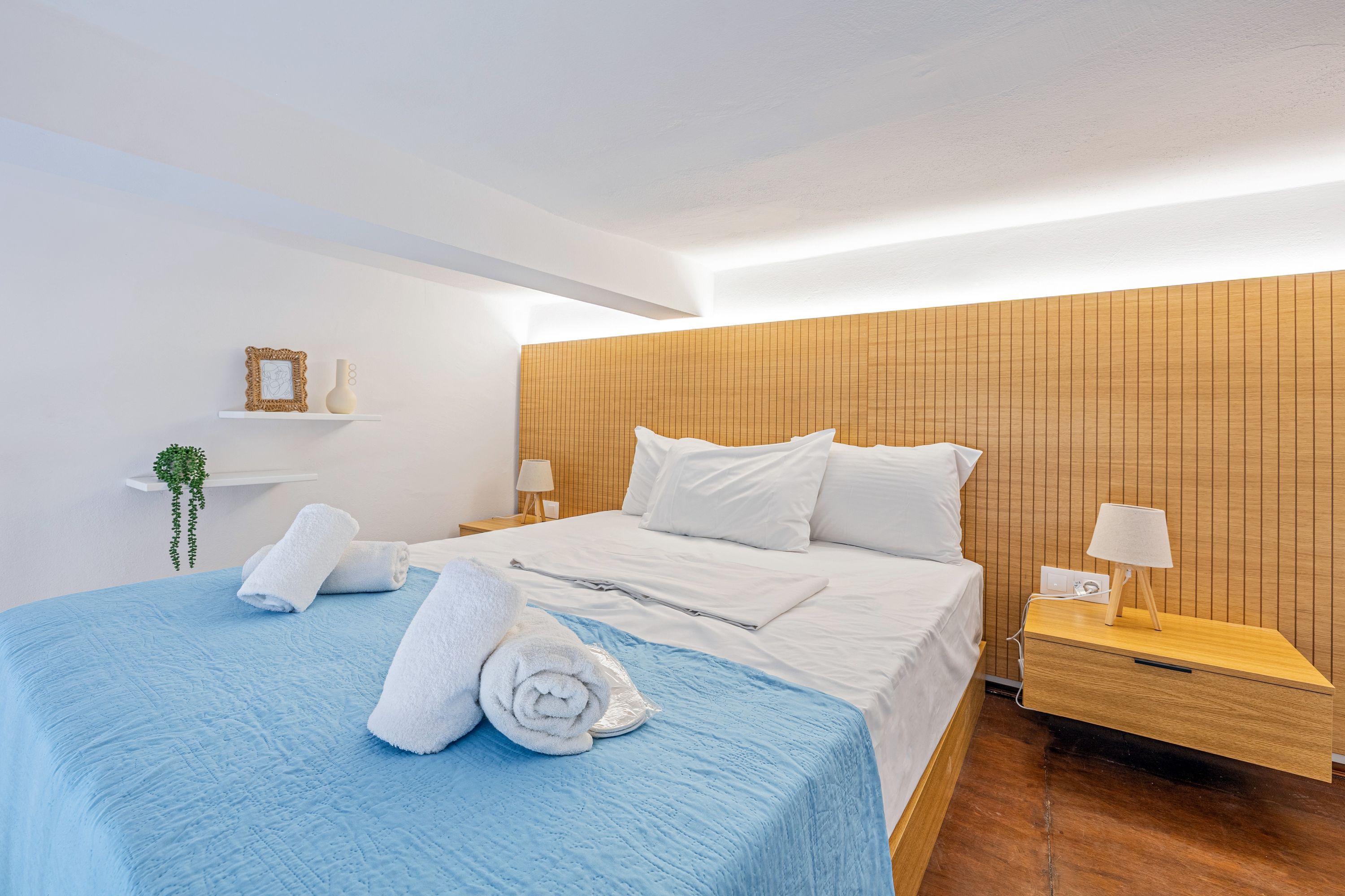 The Walls Apartments   1