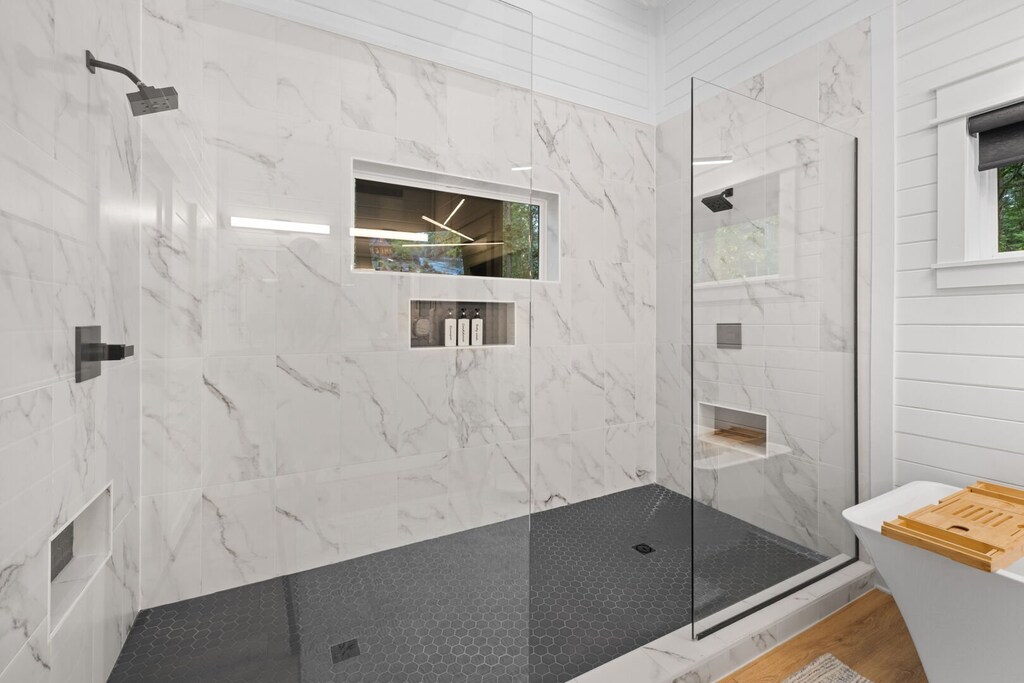 Full stand up shower