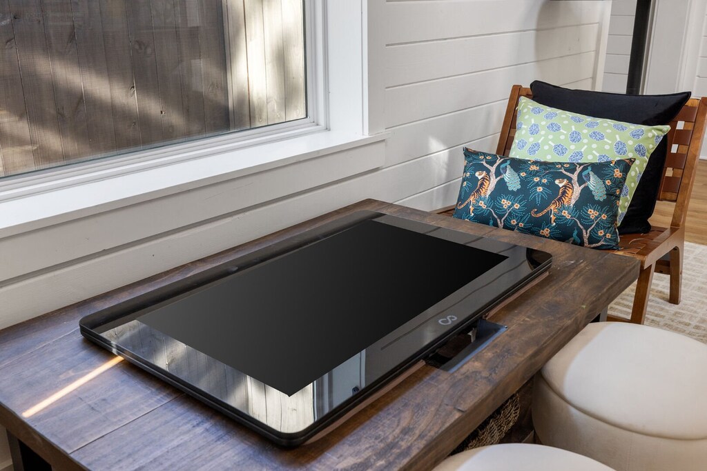 Infinity game table