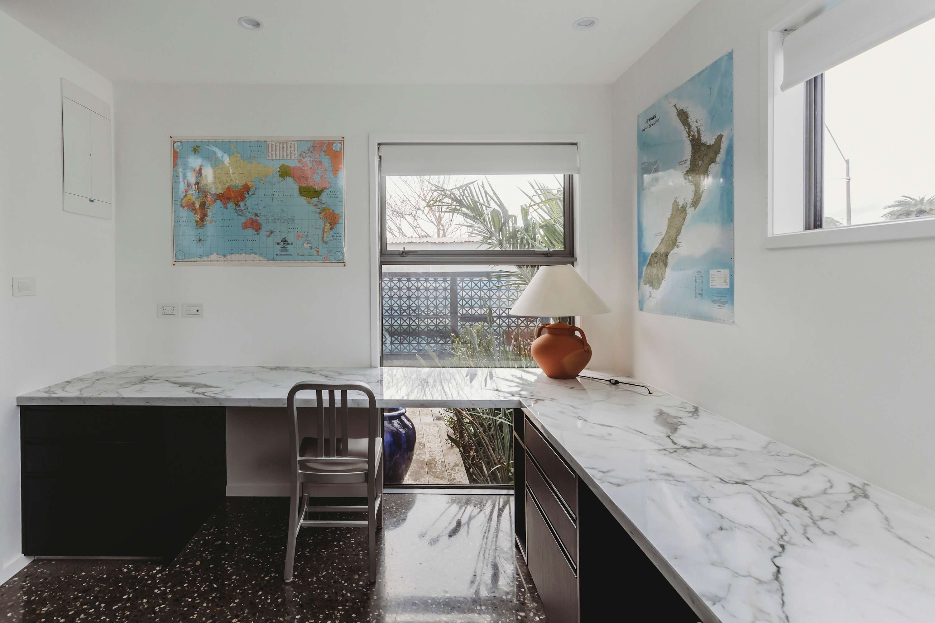 Luxurious Central City Retreat Luxurious Central City Retreat