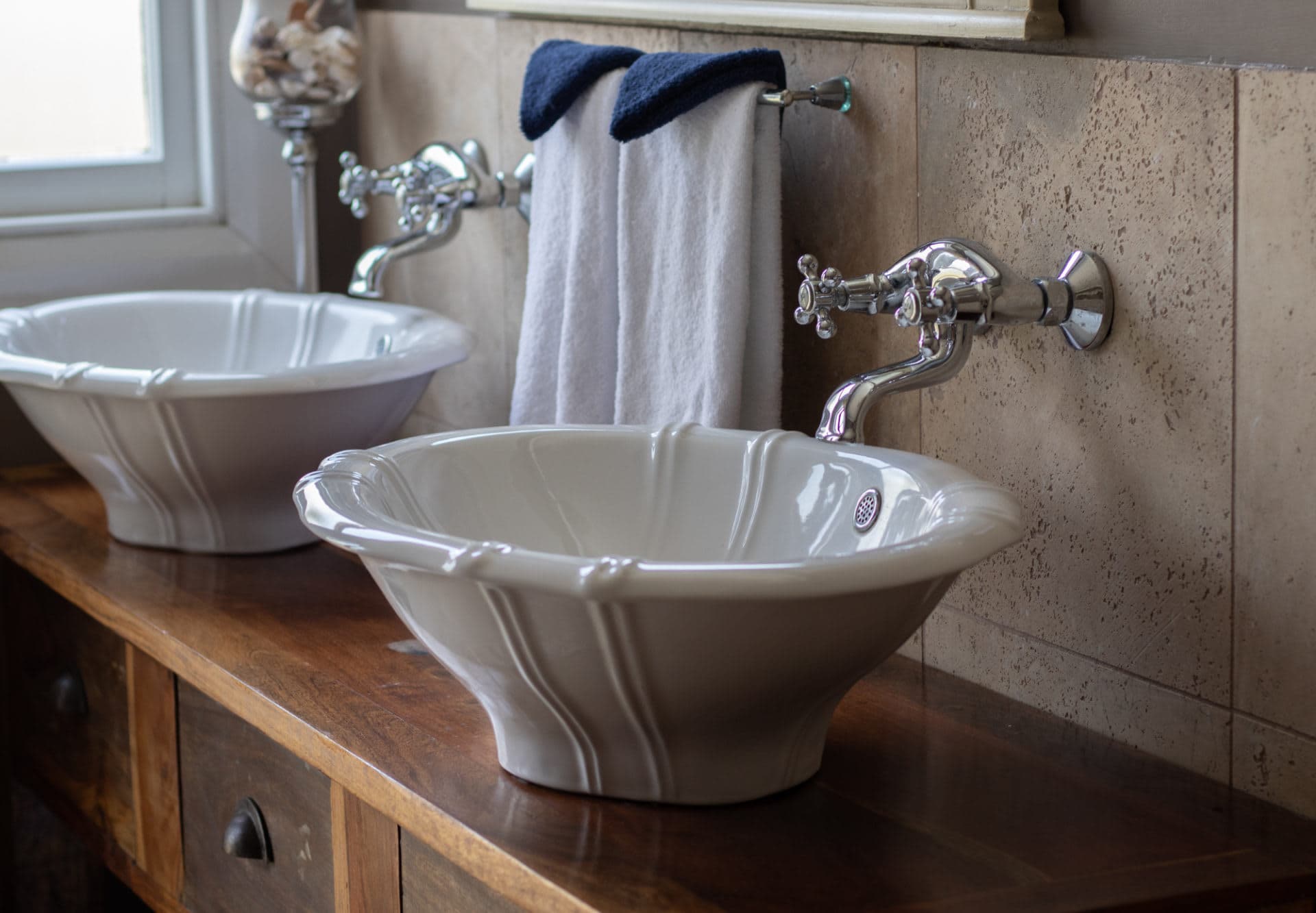 Scenic Homestead Retreat Near New Plymouth Scenic Homestead Retreat Near New Plymouth