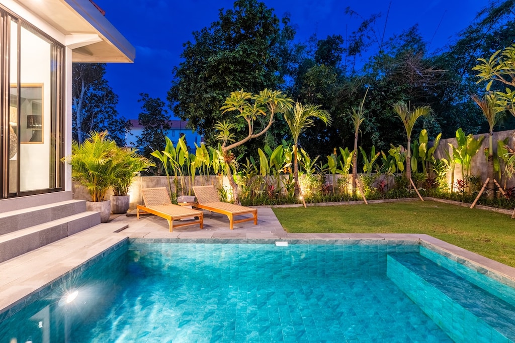An enchanting space featuring a stunning swimming pool—where tropical style meets privacy for an unforgettable Bali experience. #Villa Samalas