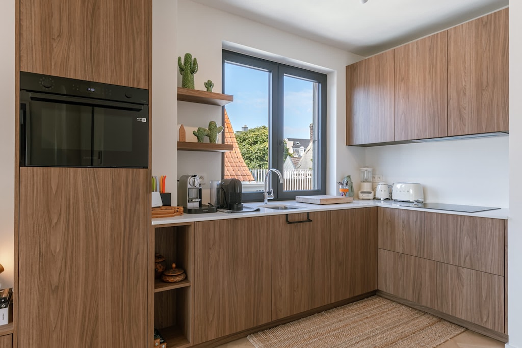 Fully equipped kitchen with everything needed for fresh meals