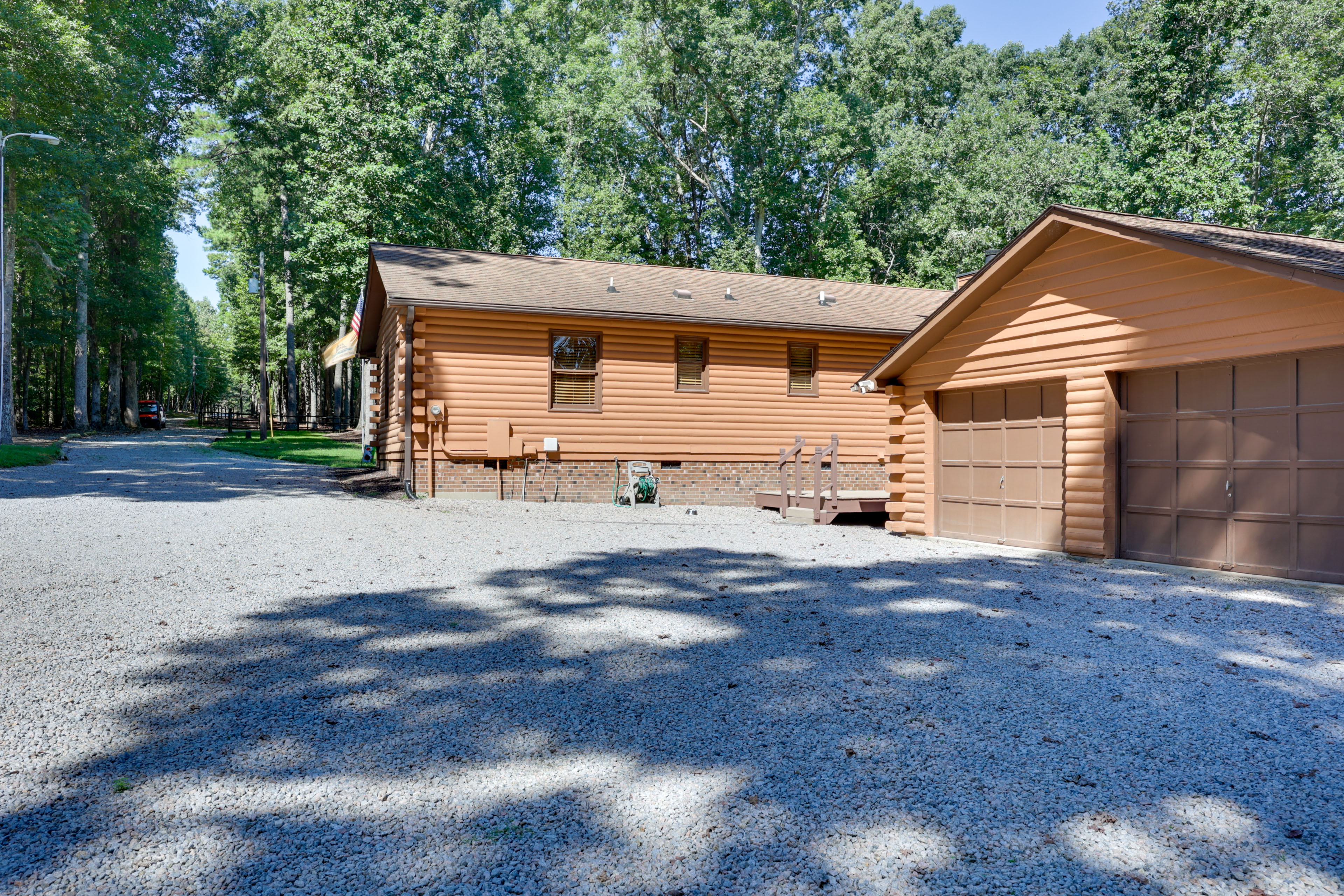 Unplug & Unwind! Country Cabin in Louisburg