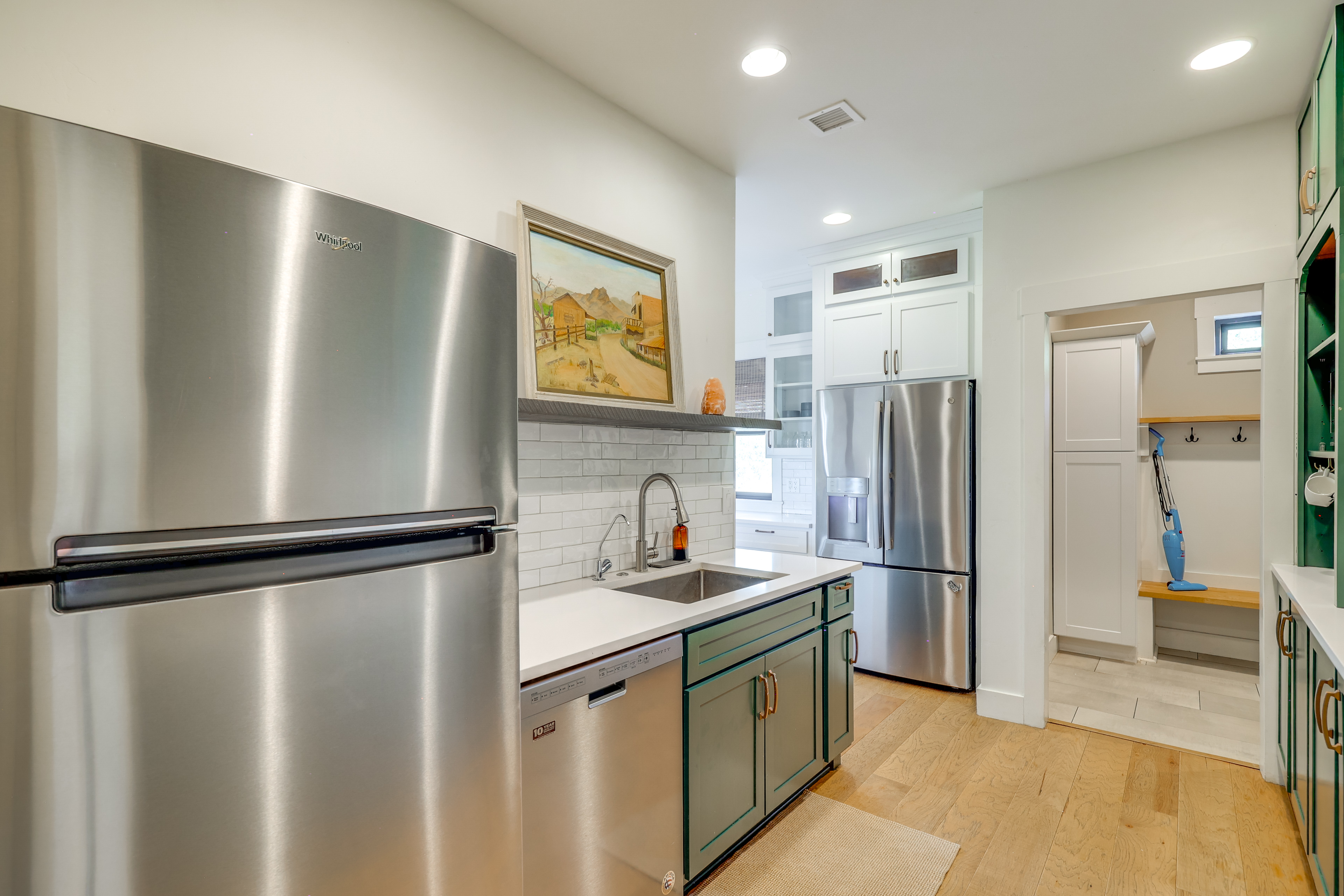 Nat'l Forest Access & Mtn Views: Family Eagar Home