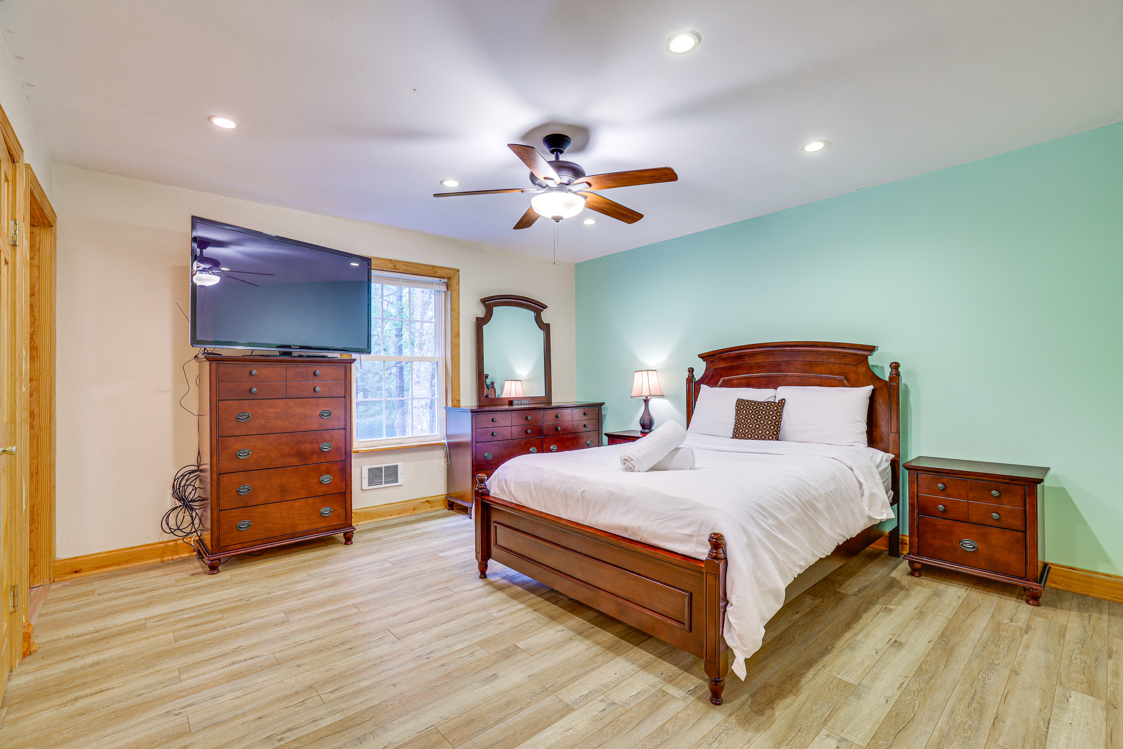 7 Mi to Big Boulder Mtn! Home w/ Pet-Friendly Yard