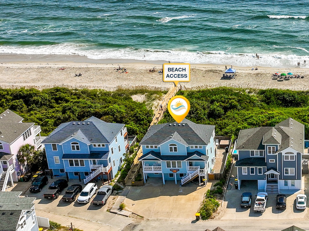 Gather the whole gang where the Living is Easy - at Ocean's Eleven, a luxurious hideaway, situated in the popular Ocean Sands community.