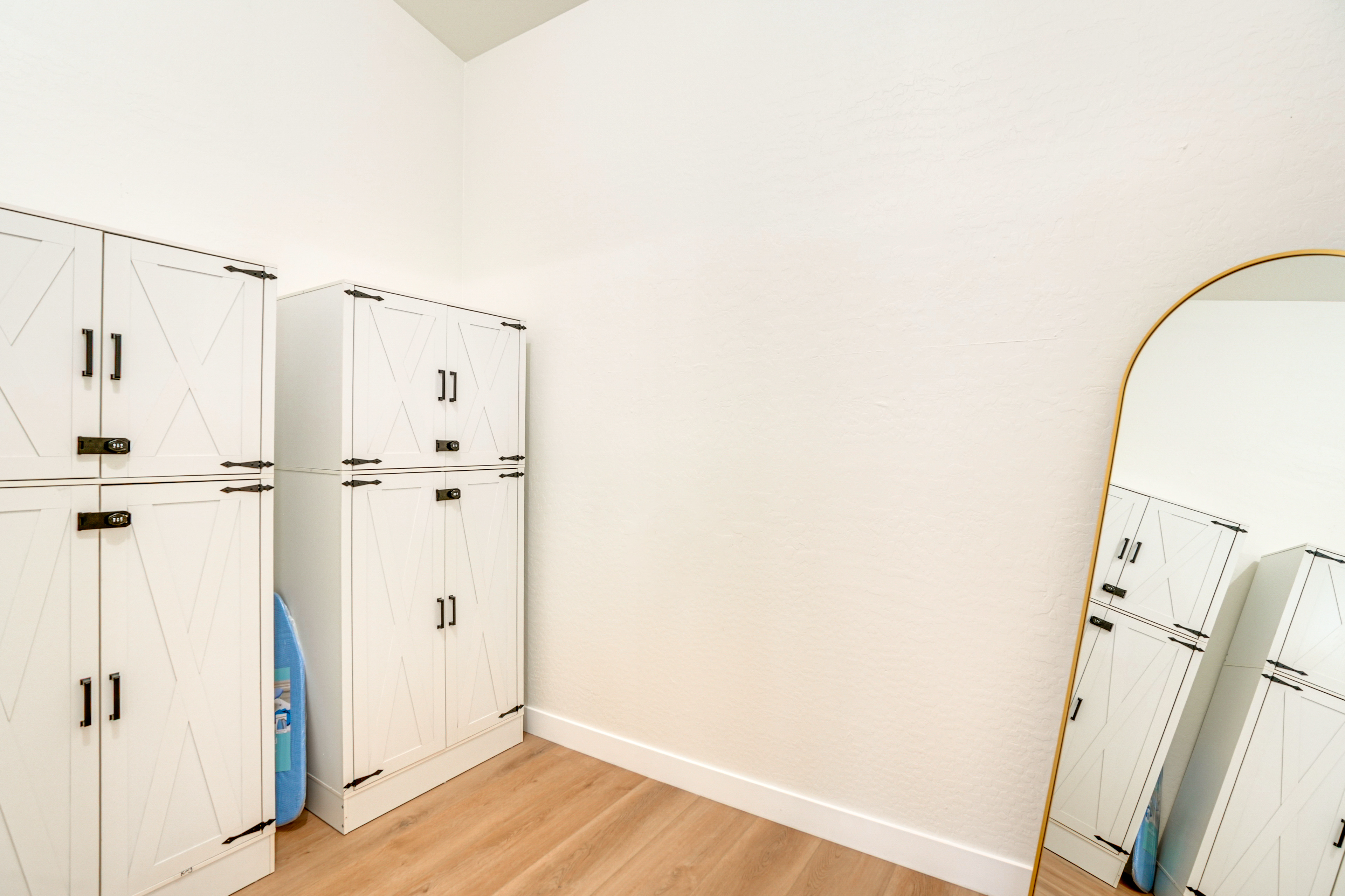 Spacious Backyard w/ Putting Green: Peoria Retreat