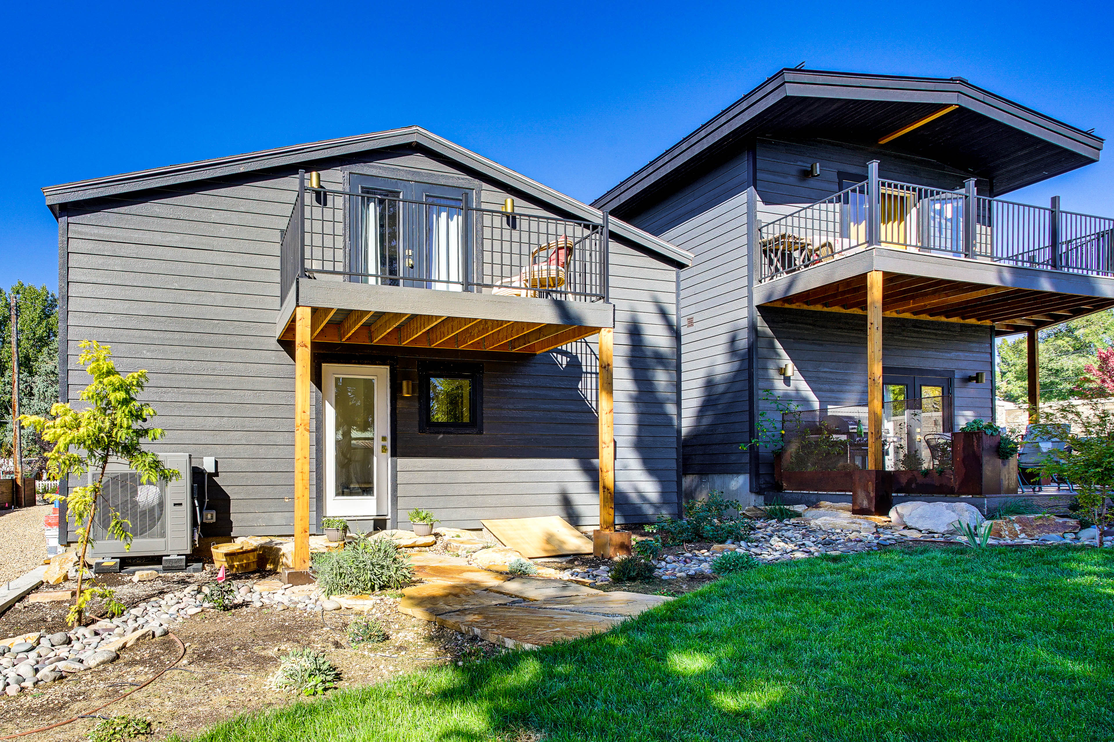 17 Mi to Sundance Mtn: Home w/ Shared Yard