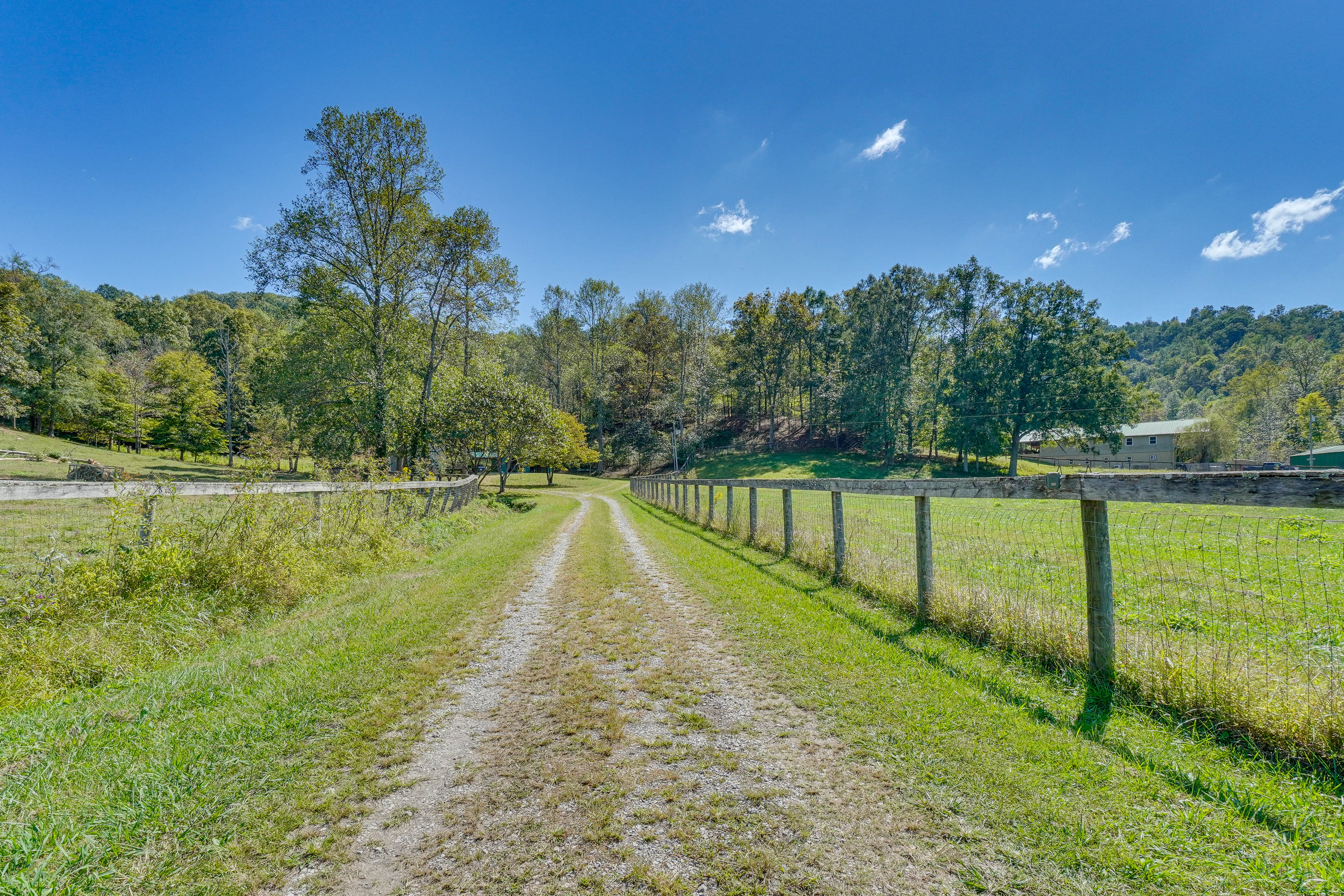 Peaceful & Private! Pet-Friendly Williamsburg Home