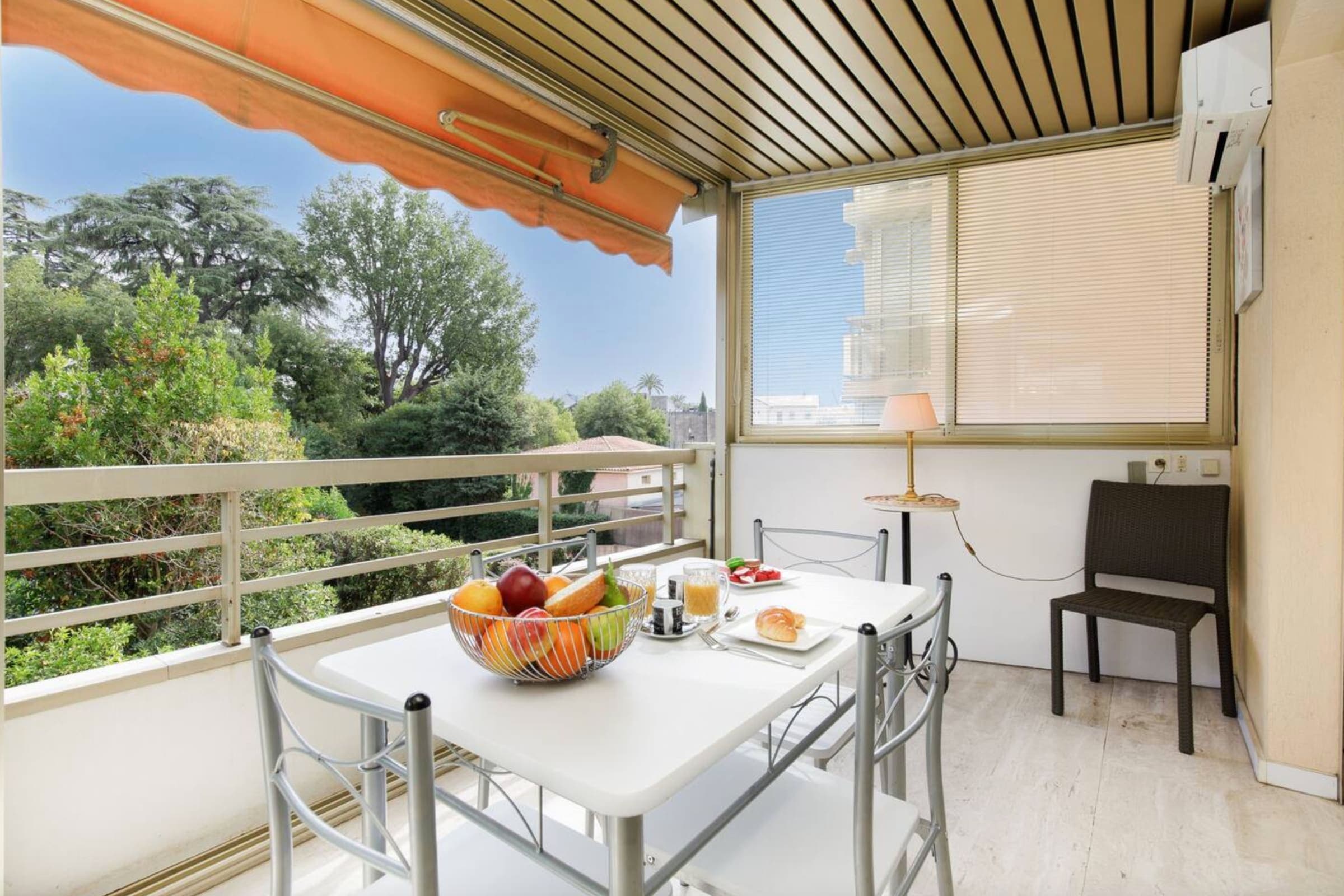 Le Volta: 1-bedroom apartment with AC 