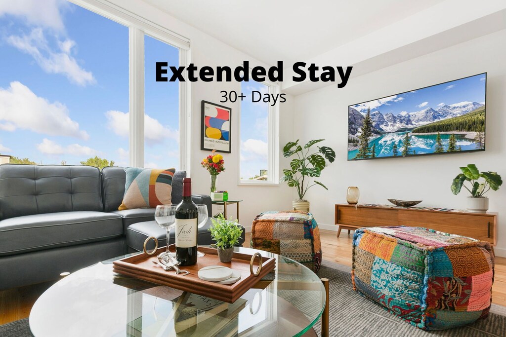 Living Area with Smart TV and Scenic Views | Great natural lighting!