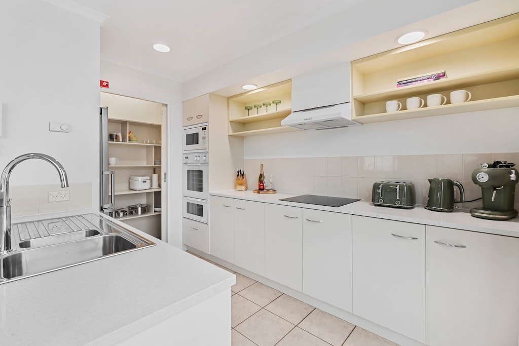 KItchen with everything you need to make holiday remberable.