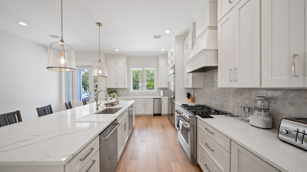 Sand Wand |  Fully Stocked Gourmet Kitchen