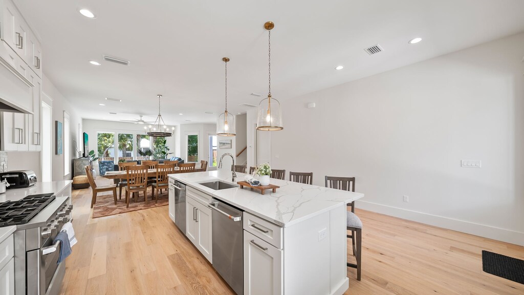 Sand Wand |  Fully Stocked Gourmet Kitchen