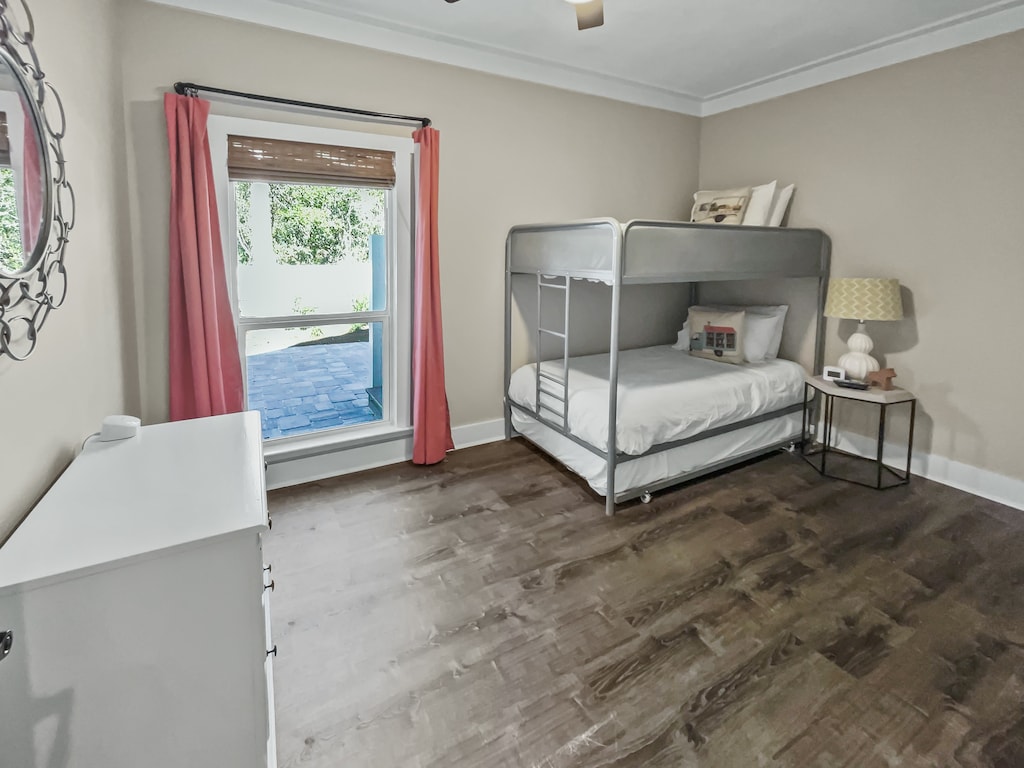 Pinewood Cottage | Twin Over Twin Bunks