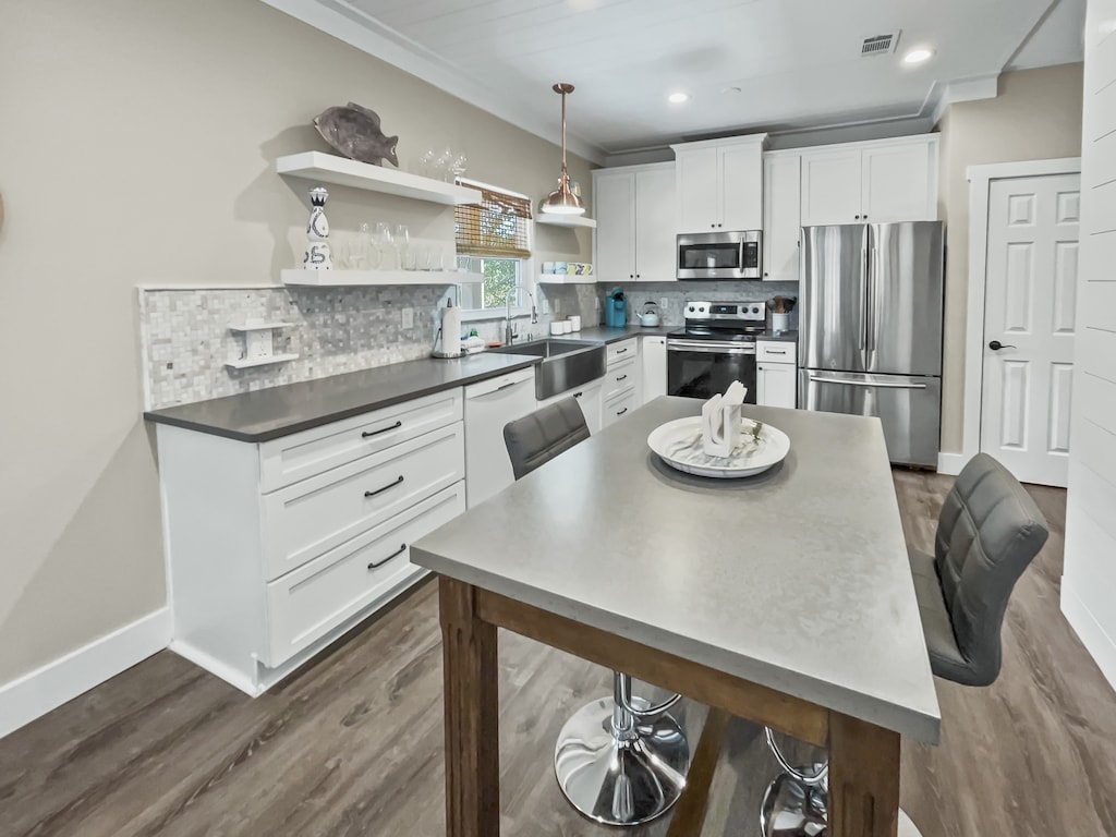 Pinewood Cottage | Dining Area