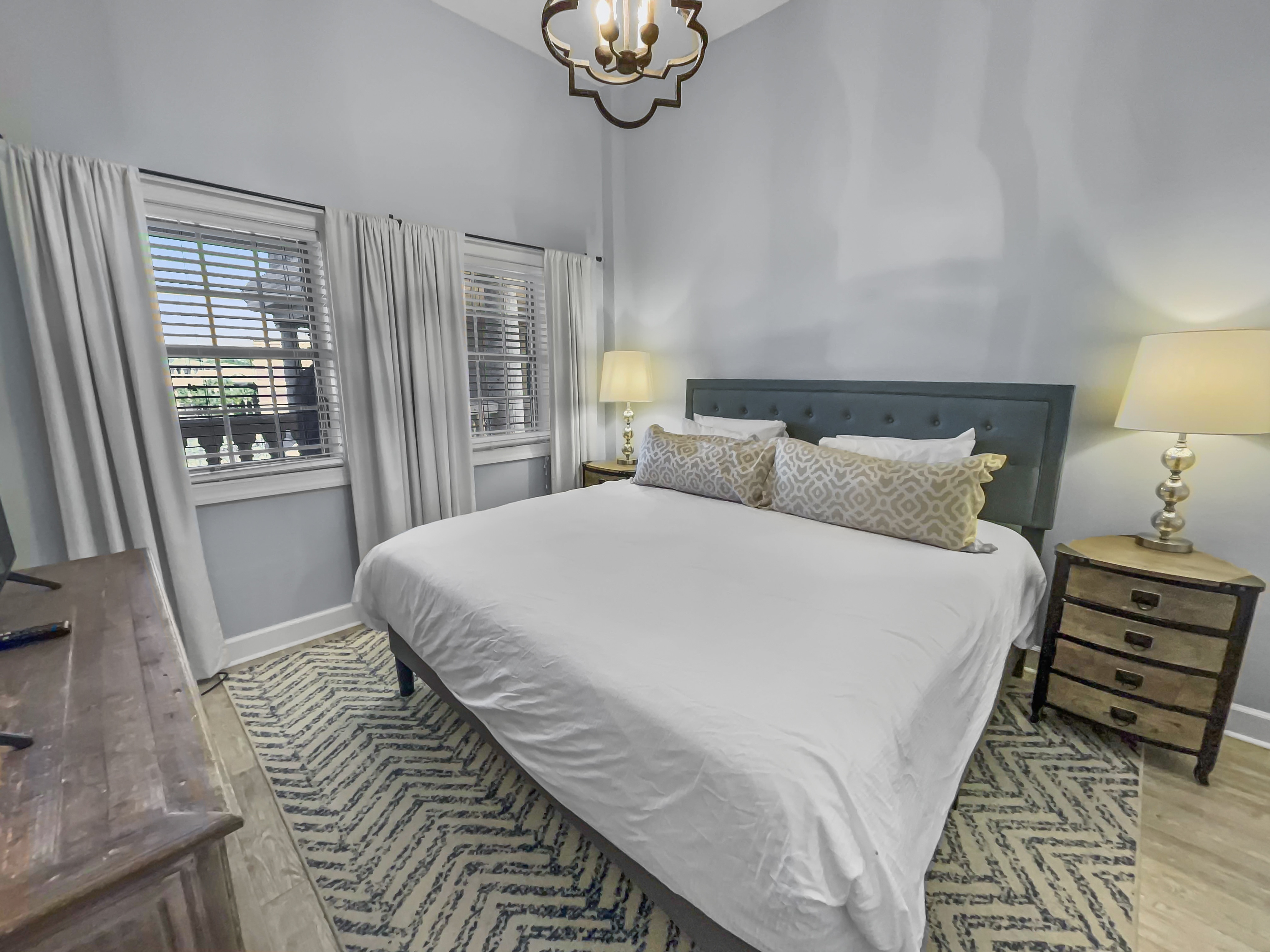 Twickenham | King Suite | Sleeps 2